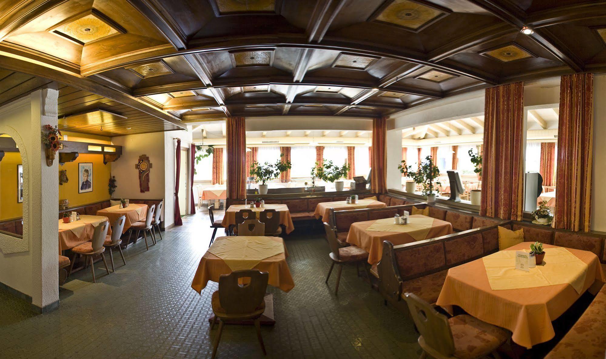Hotel Hohe Tauern Matrei in Osttirol Bagian luar foto